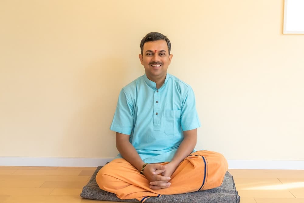 Sanskrit Chanting for Yoga Students and Teachers with Lakshmisha Bhat
