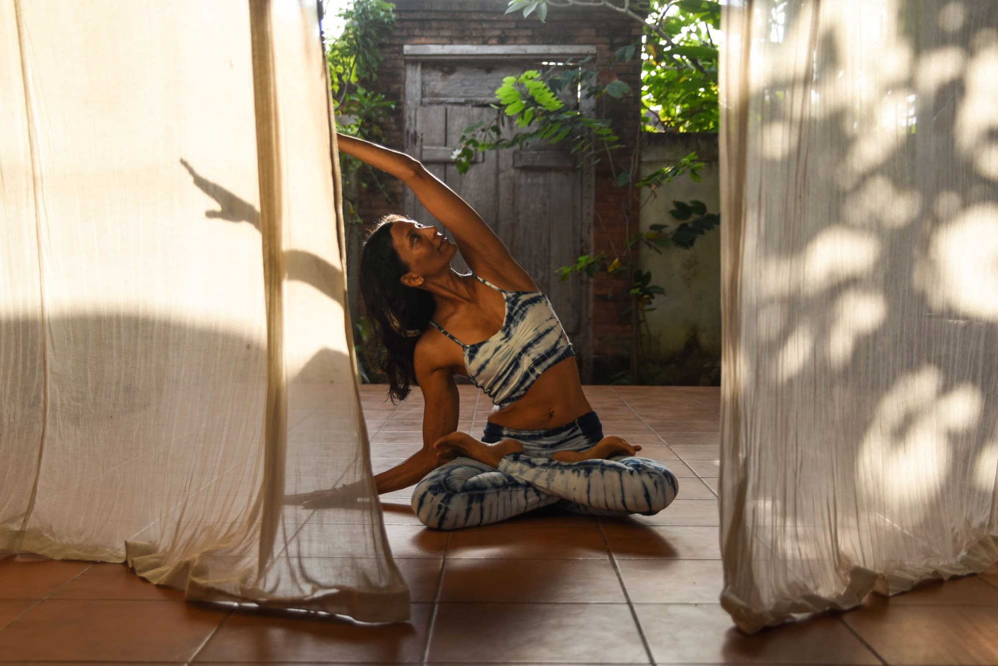 Insiya Rasiwala-Finn - Yoga Teacher on Omstars