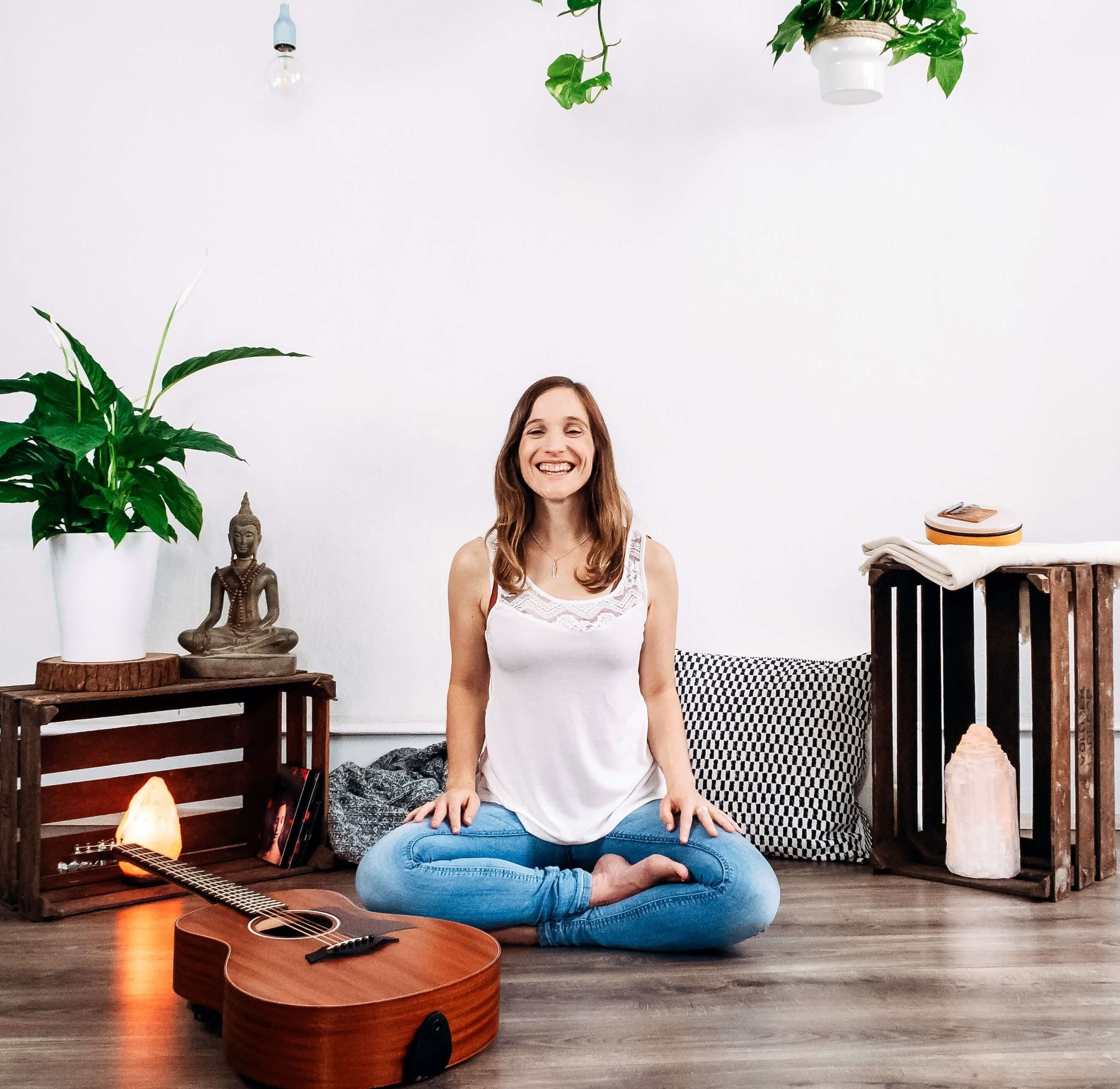 Kirbanu  - Yoga Teacher on Omstars