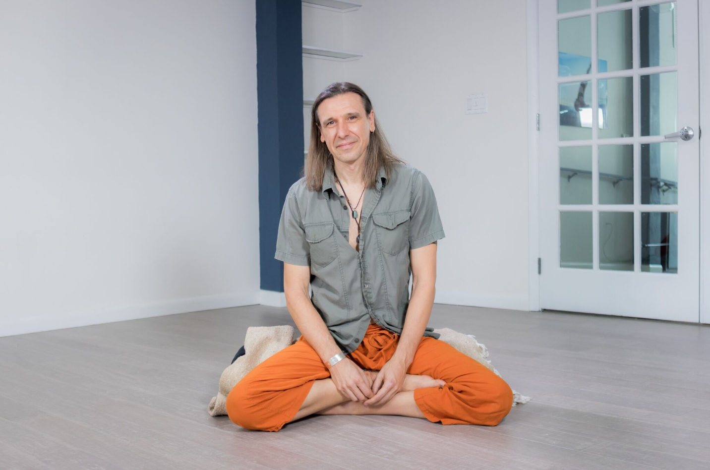 Jesus Caballero - Yoga Teacher on Omstars