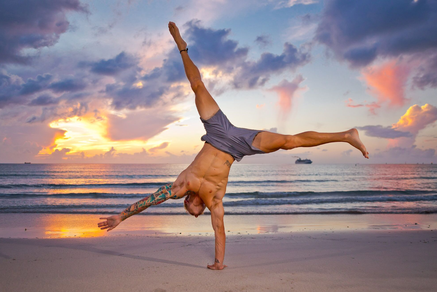 Jacob Manning - Yoga Teacher on Omstars