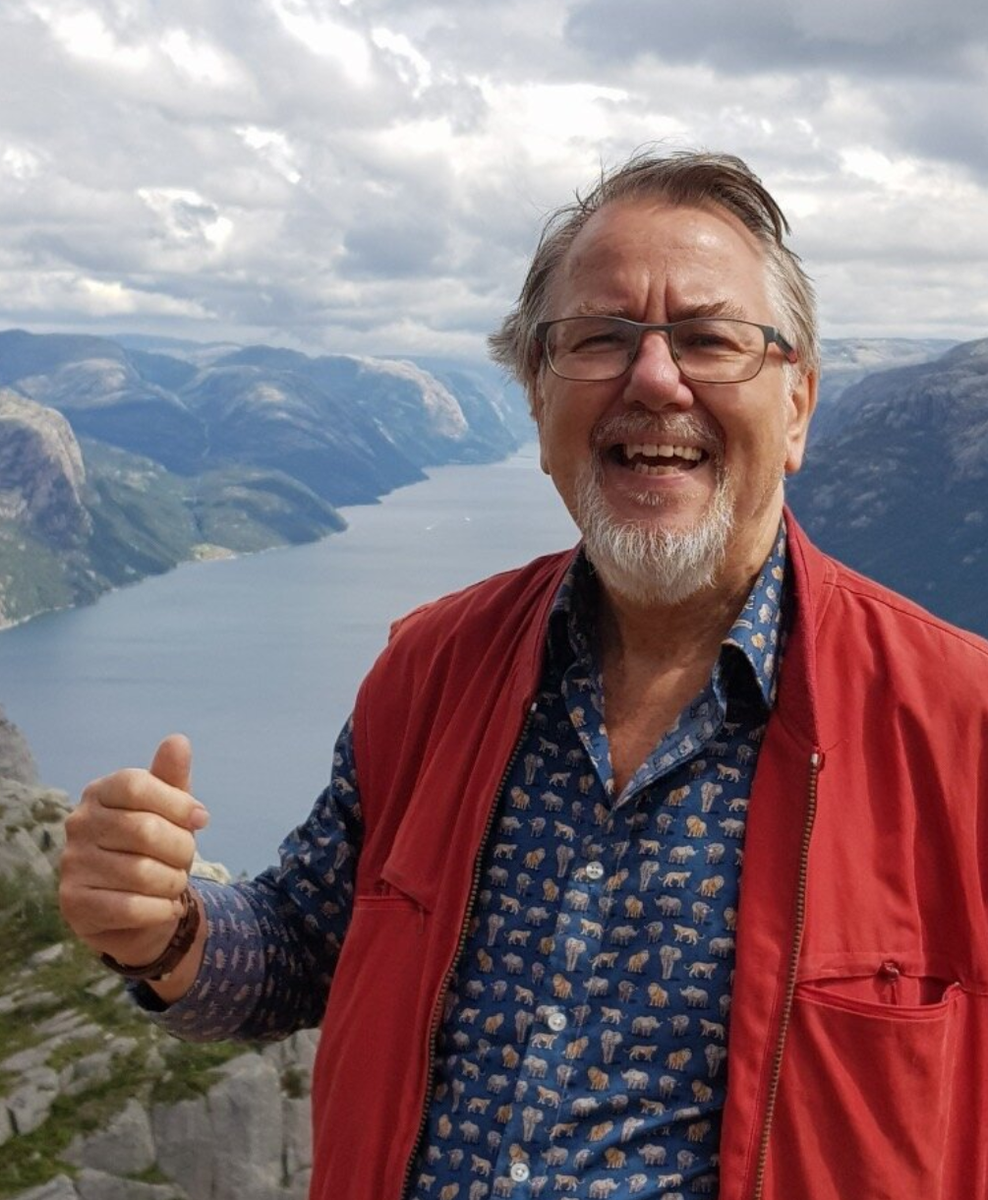 Profile image of Derek Seagrief