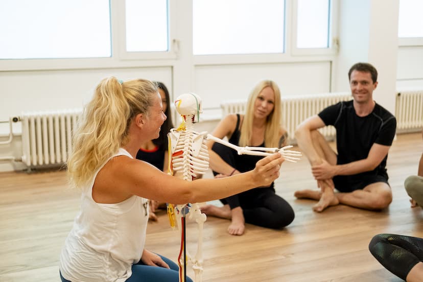 Decorative Image Banner with Live Teachers