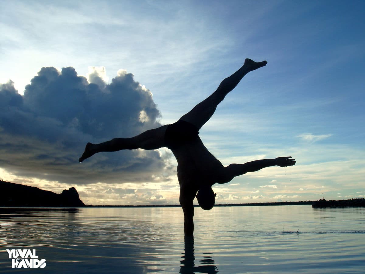 Yuval Ayalon - Yoga Teacher on Omstars