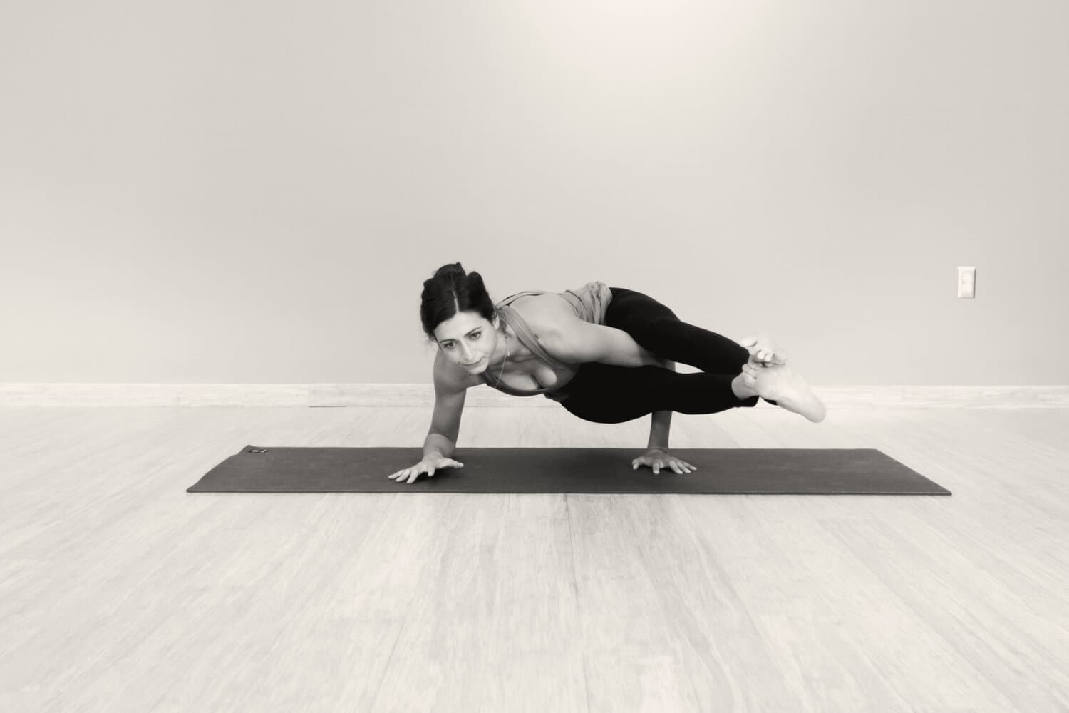 Mariel Little - Yoga Teacher on Omstars