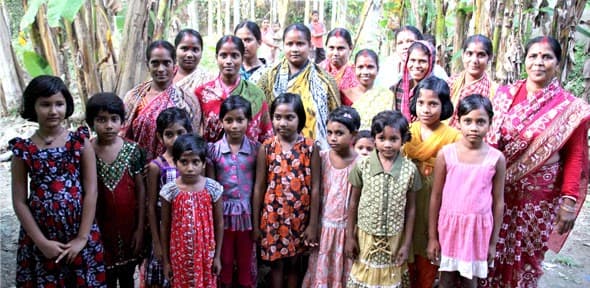 Yoga Gives Back - Yoga Teacher on Omstars