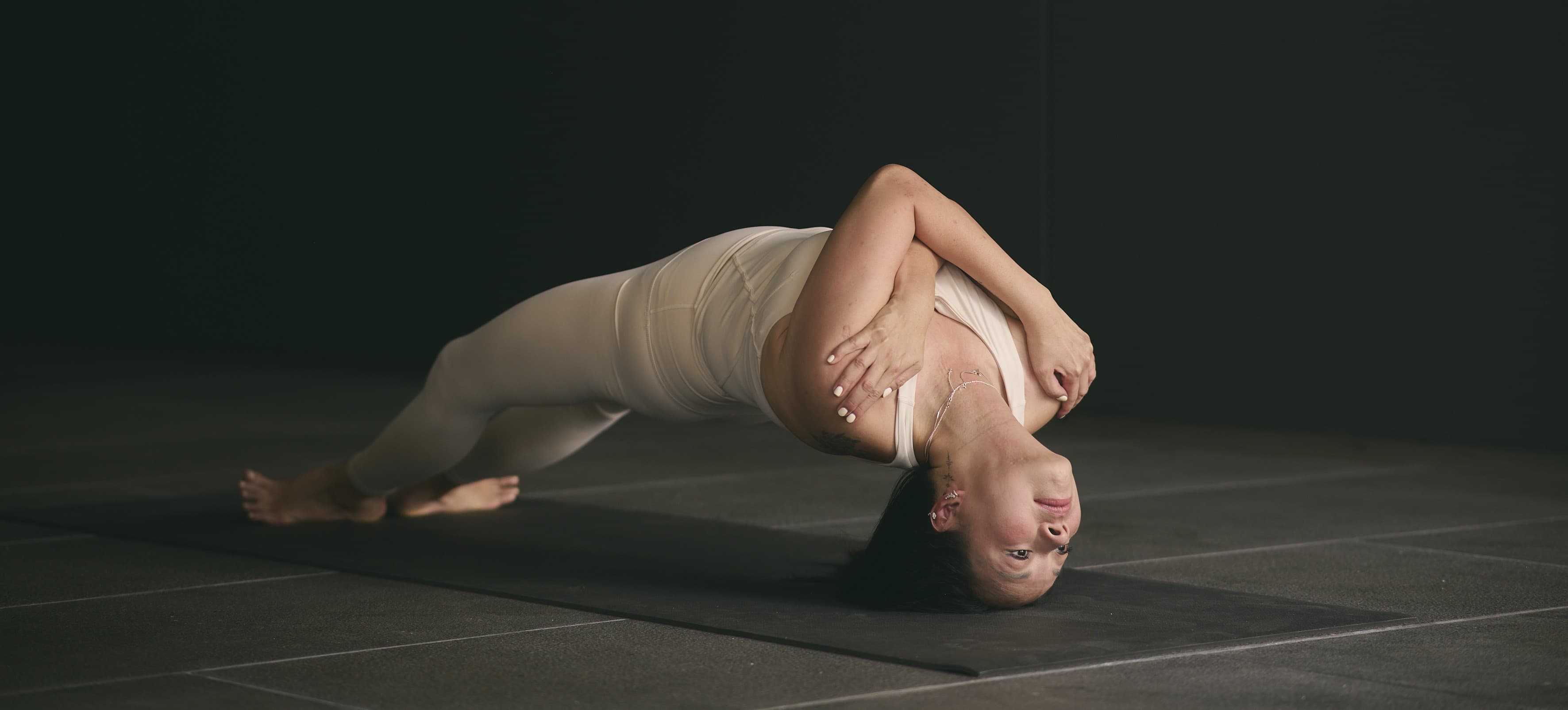 Yan Ong - Yoga Teacher on Omstars